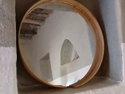بومگردی مدالی " اتاق کِرَت "