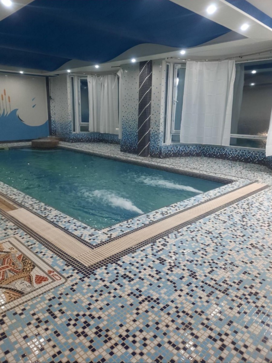 استخر استخر