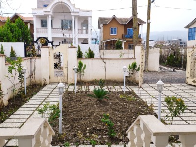ویلای حیاط‌دار " رومی آرامش "