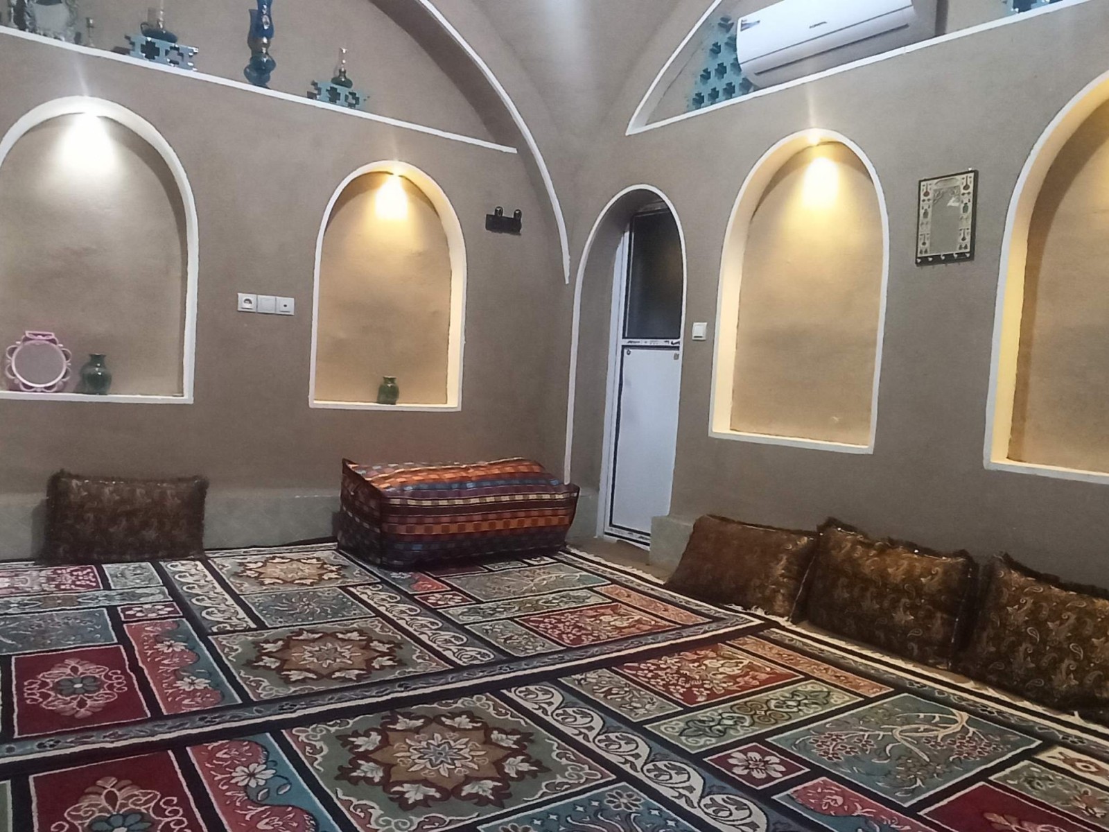 اتاق پذیرایی