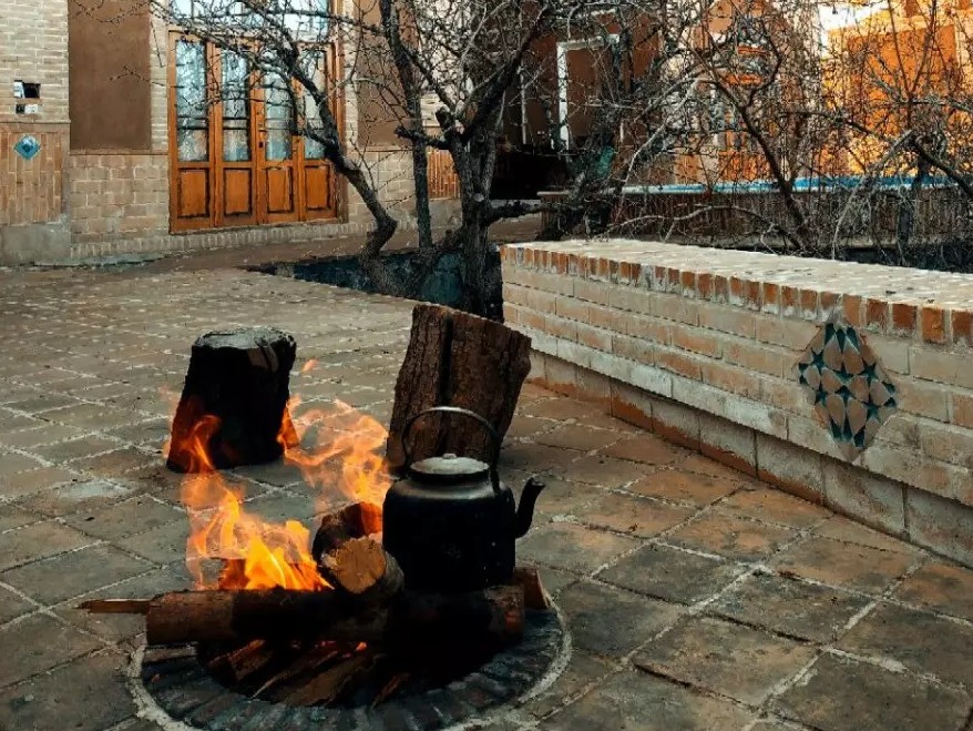 حیاط