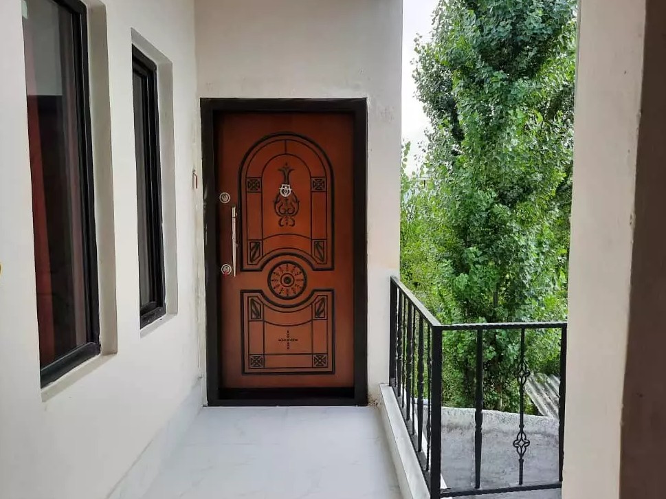 ورودی اقامتگاه