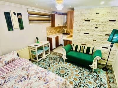واحد در محله منیریه تهران