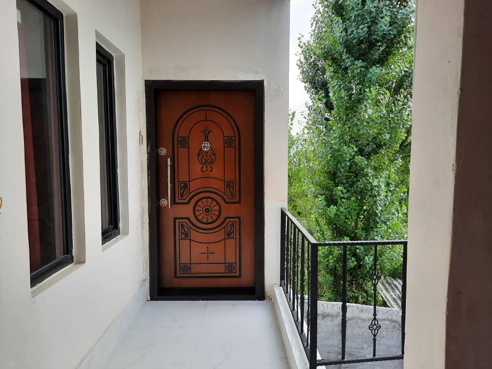 ورودی اقامتگاه