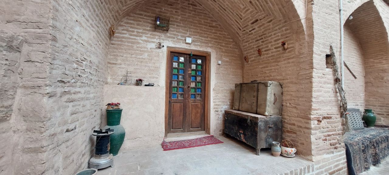 ورودی اقامتگاه ورودی اقامتگاه