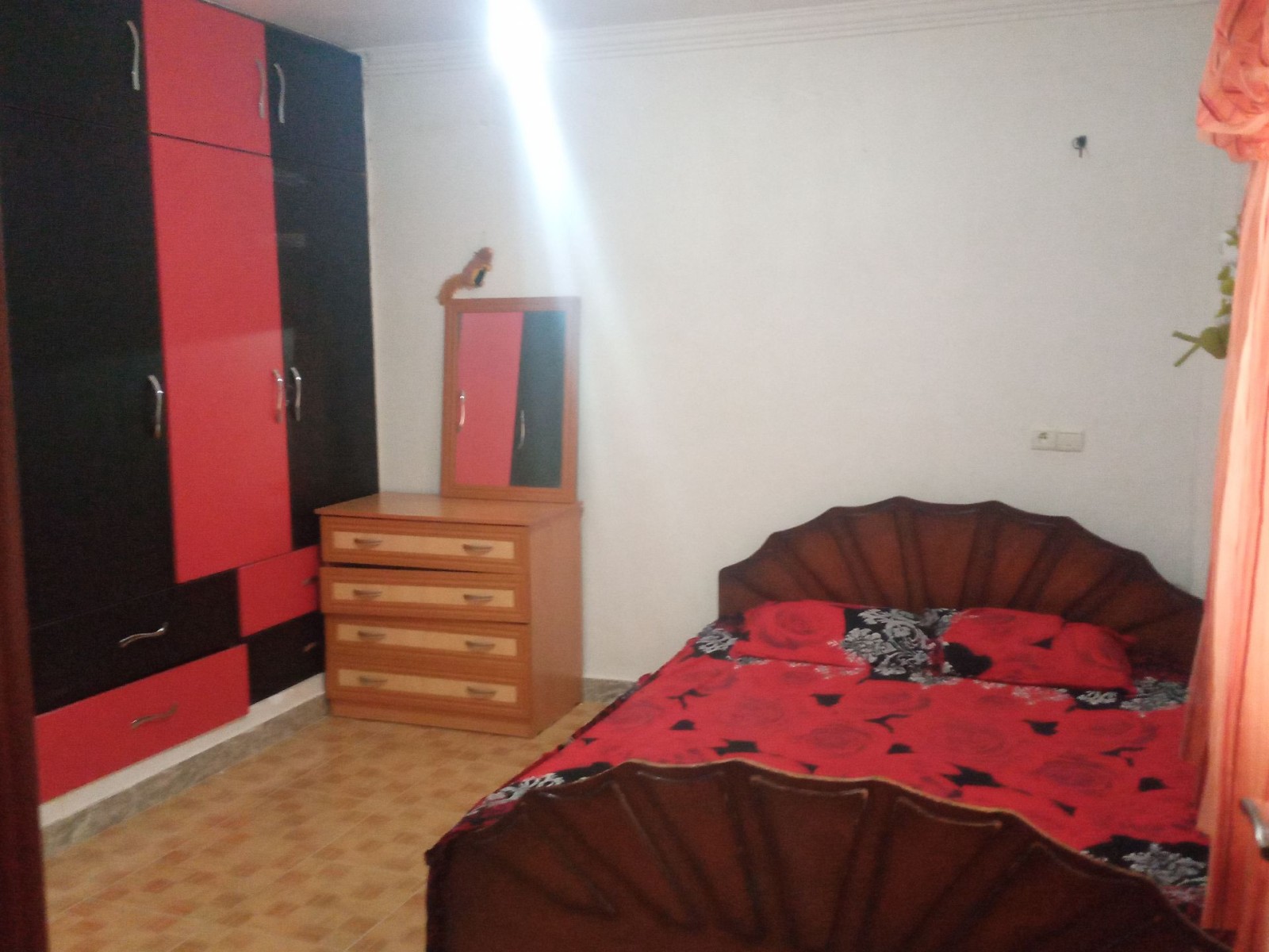 اتاق‌خواب 1