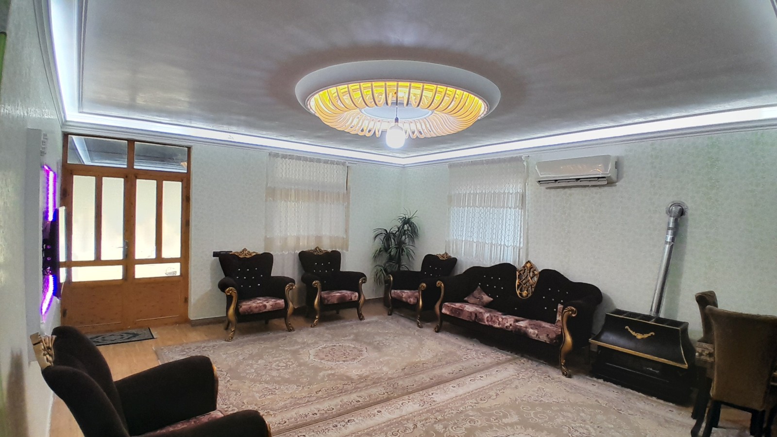 اتاق پذیرایی
