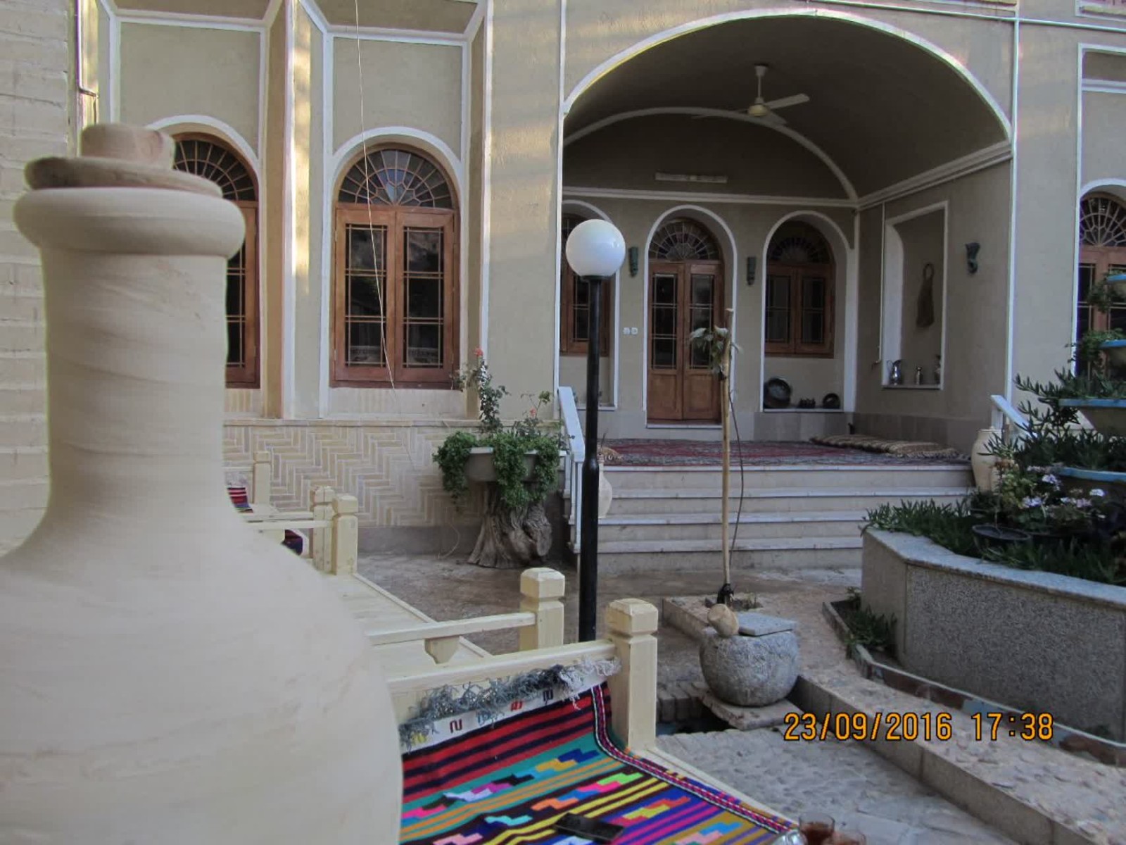 حیاط