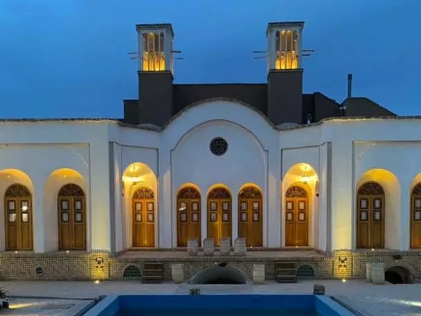 نمای ساختمان