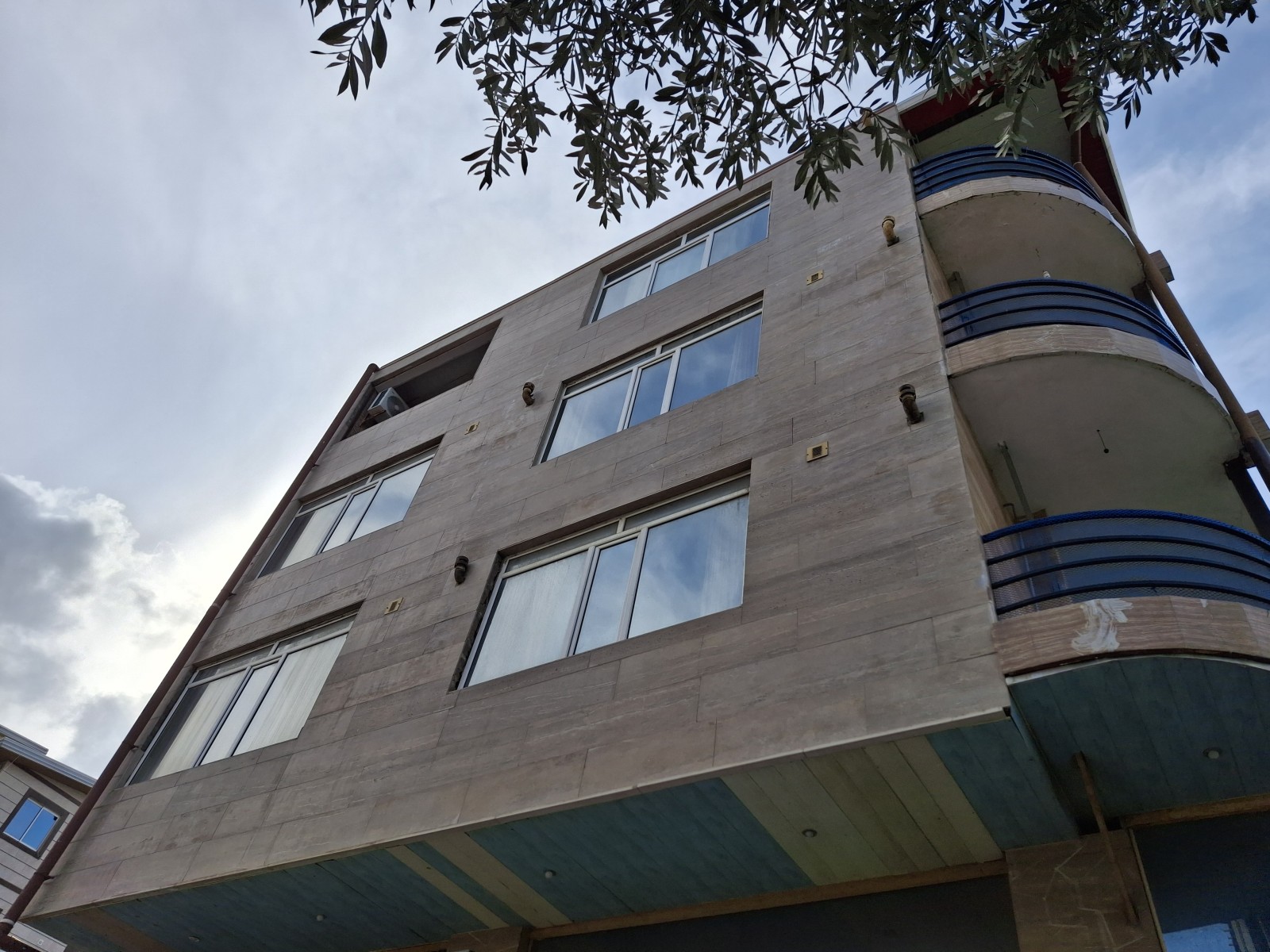 نمای ساختمان نمای ساختمان