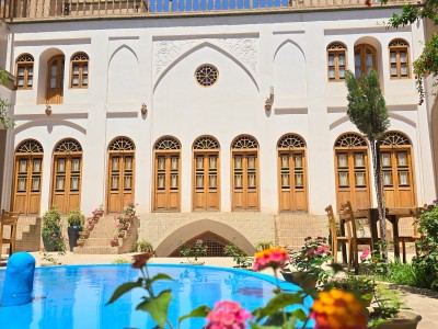 اقامتگاه سنتی خانه پارسی "اتاق 4 تخته شاه نشین"