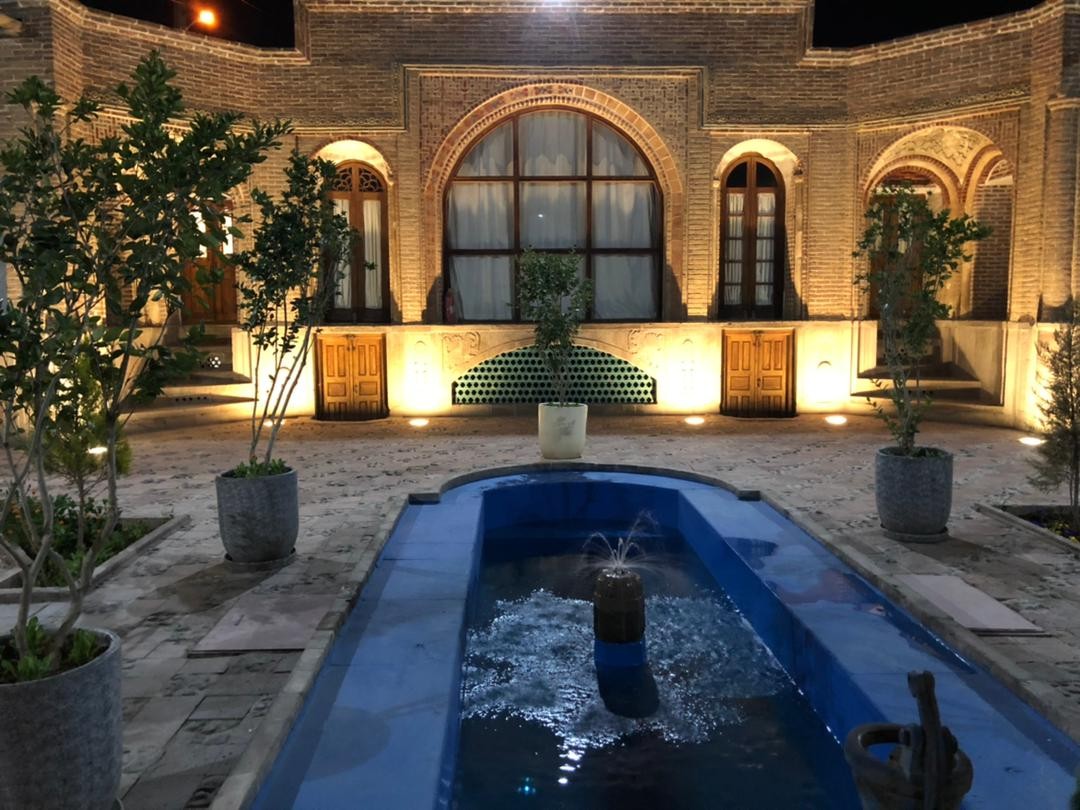 نمای ساختمان