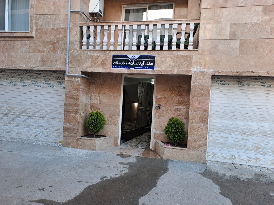 نمای ساختمان
