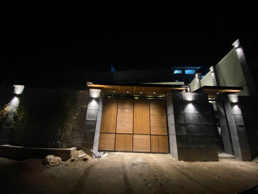 ورودی اقامتگاه