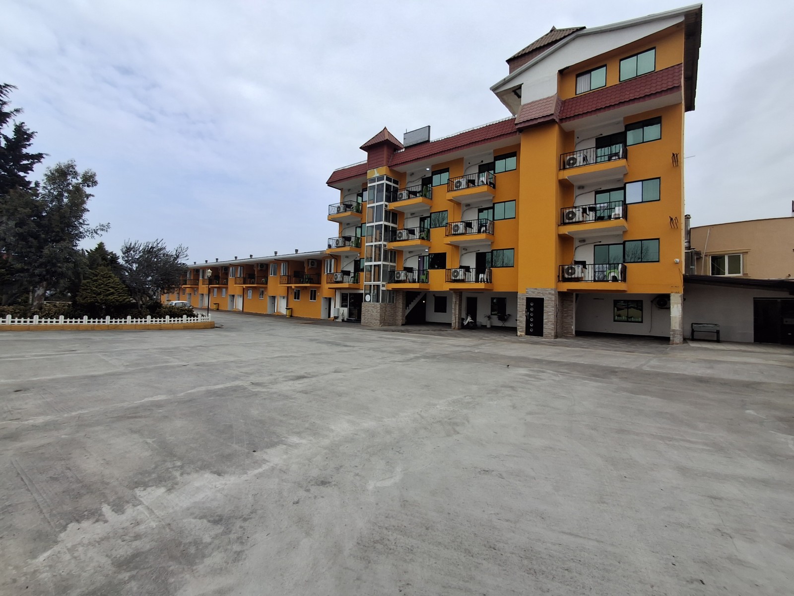 نمای ساختمان