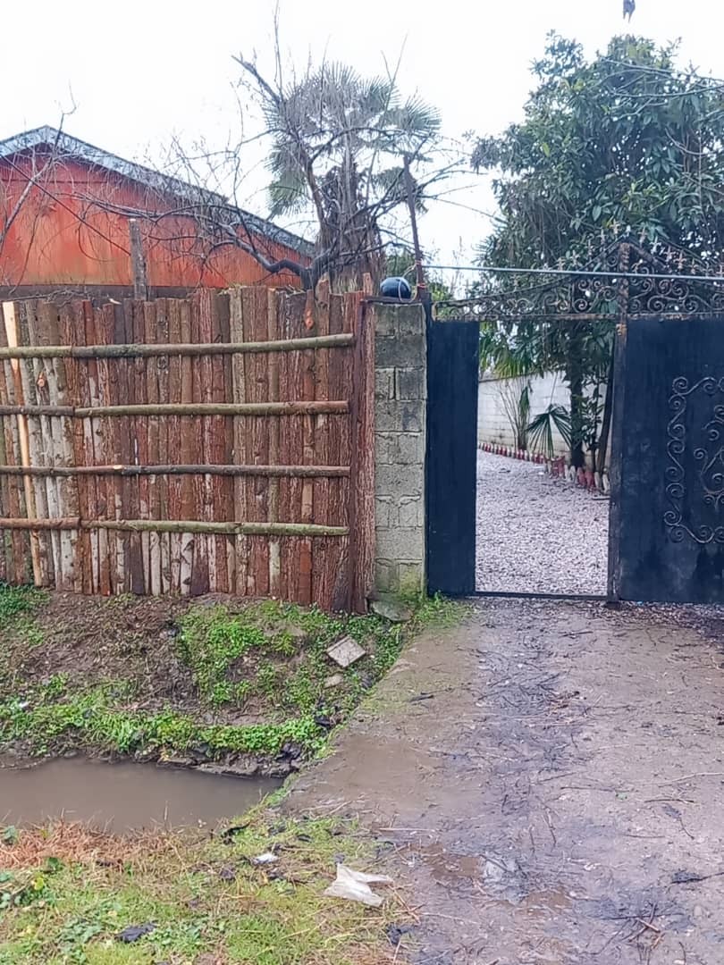 ورودی اقامتگاه ورودی اقامتگاه