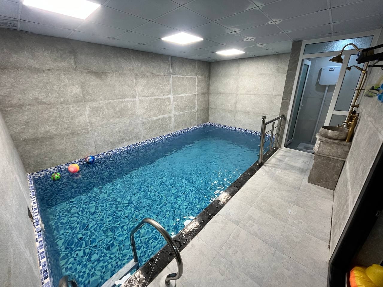 استخر استخر