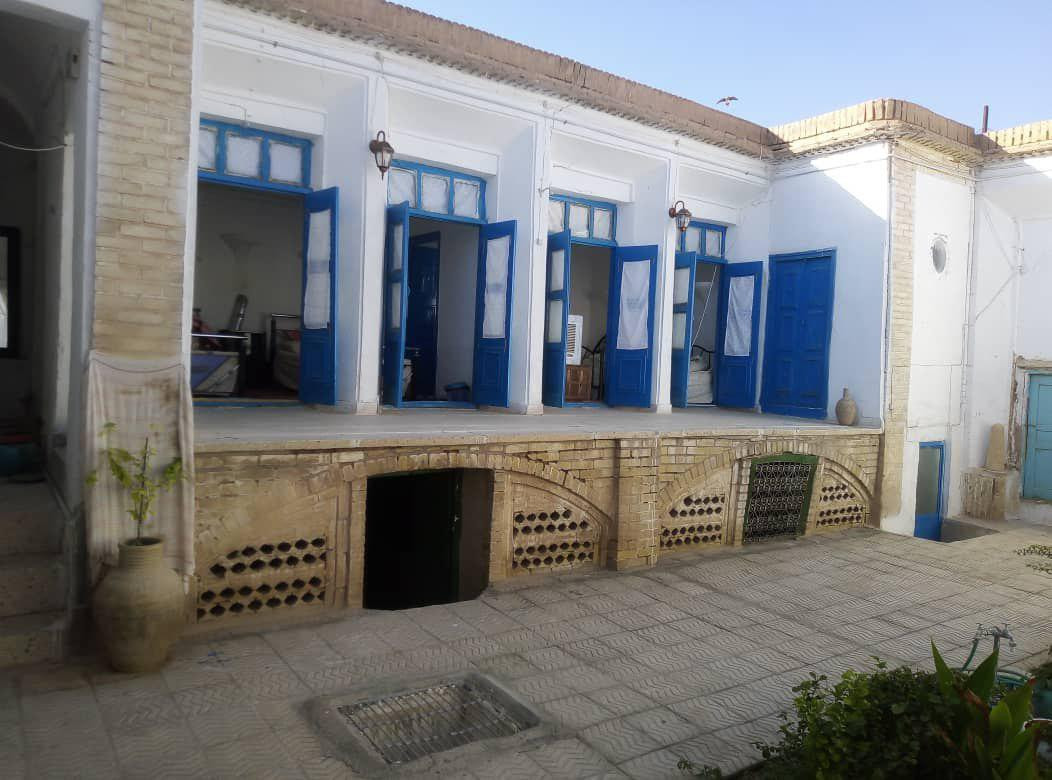 حیاط