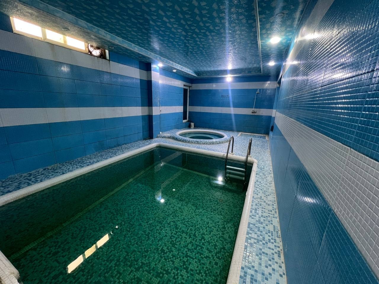 استخر استخر