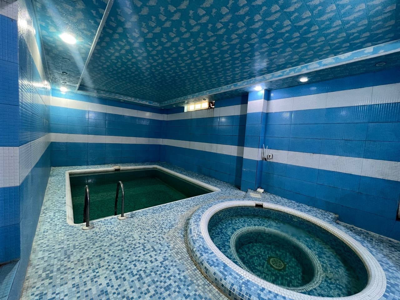 جکوزی جکوزی