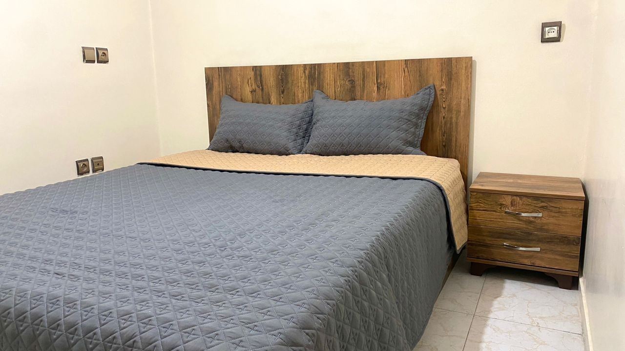 اتاق‌خواب 1