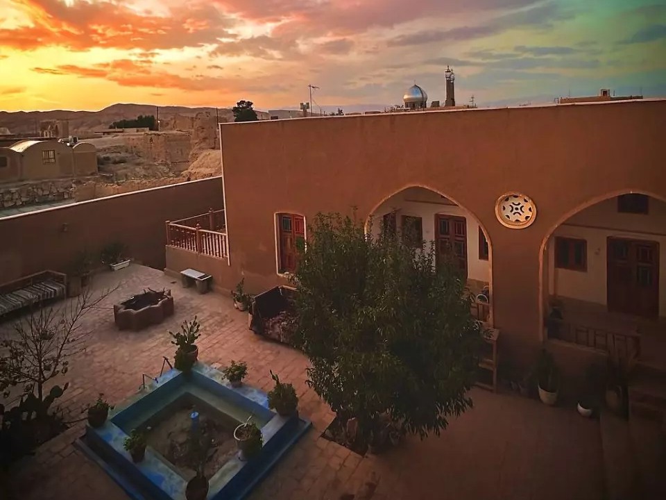 نمای ساختمان