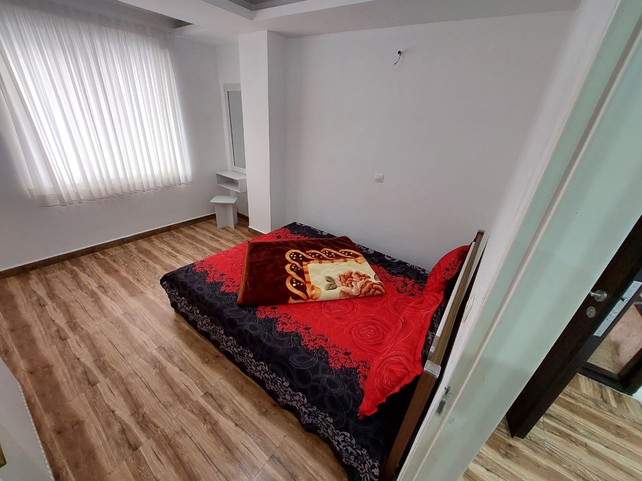 اتاق‌خواب 1