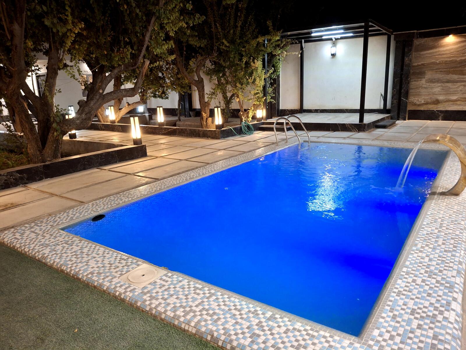 استخر استخر