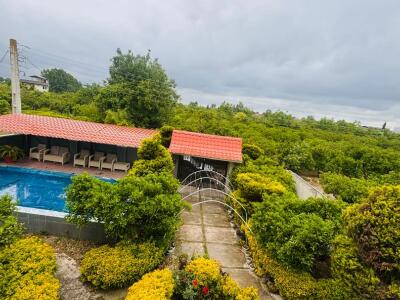 ویلا باغ لوکس با چشمانداز جنگل ویلا باغ لوکس با چشمانداز جنگل