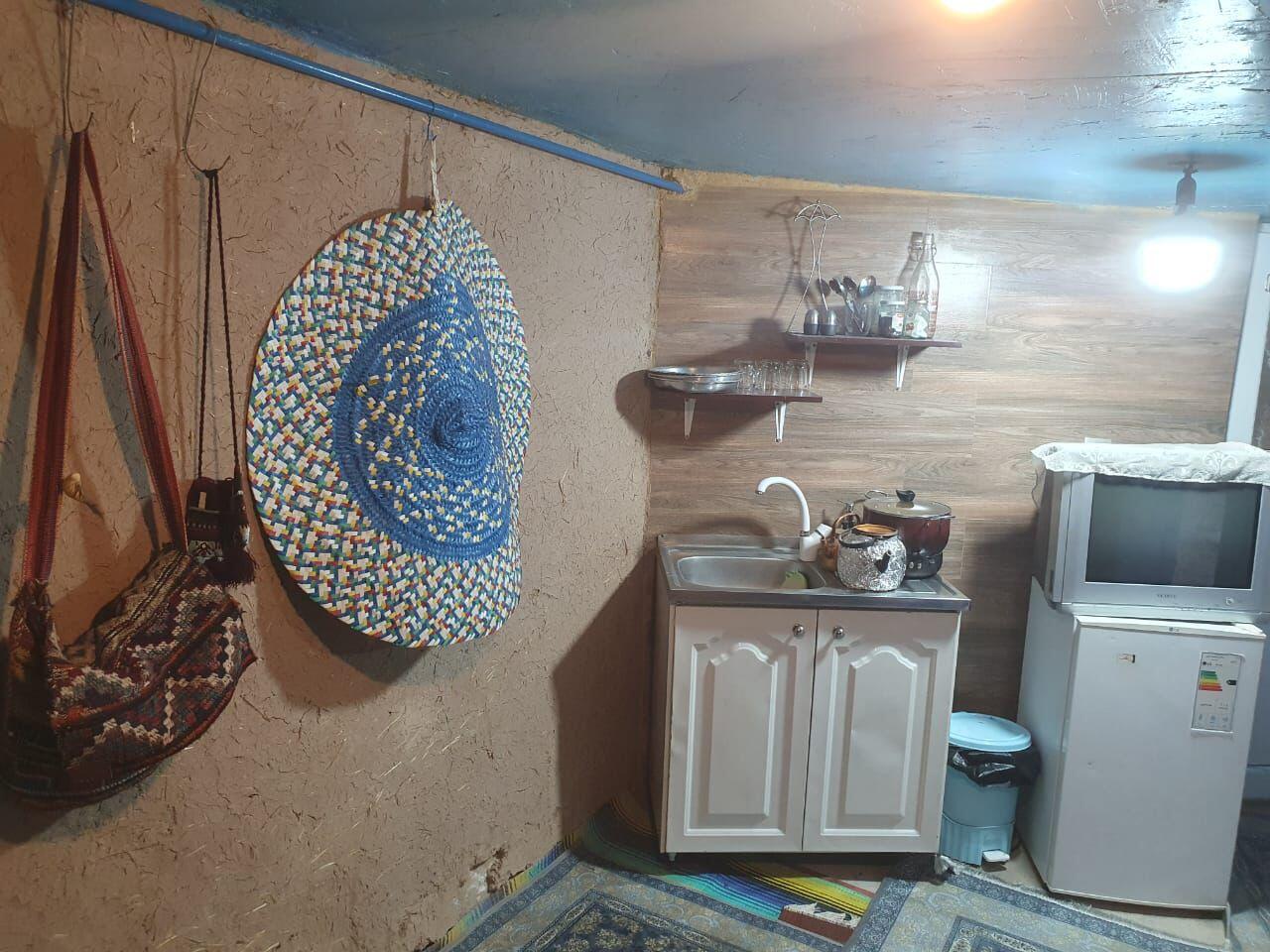 اتاق پذیرایی و آشپزخانه اتاق پذیرایی و آشپزخانه