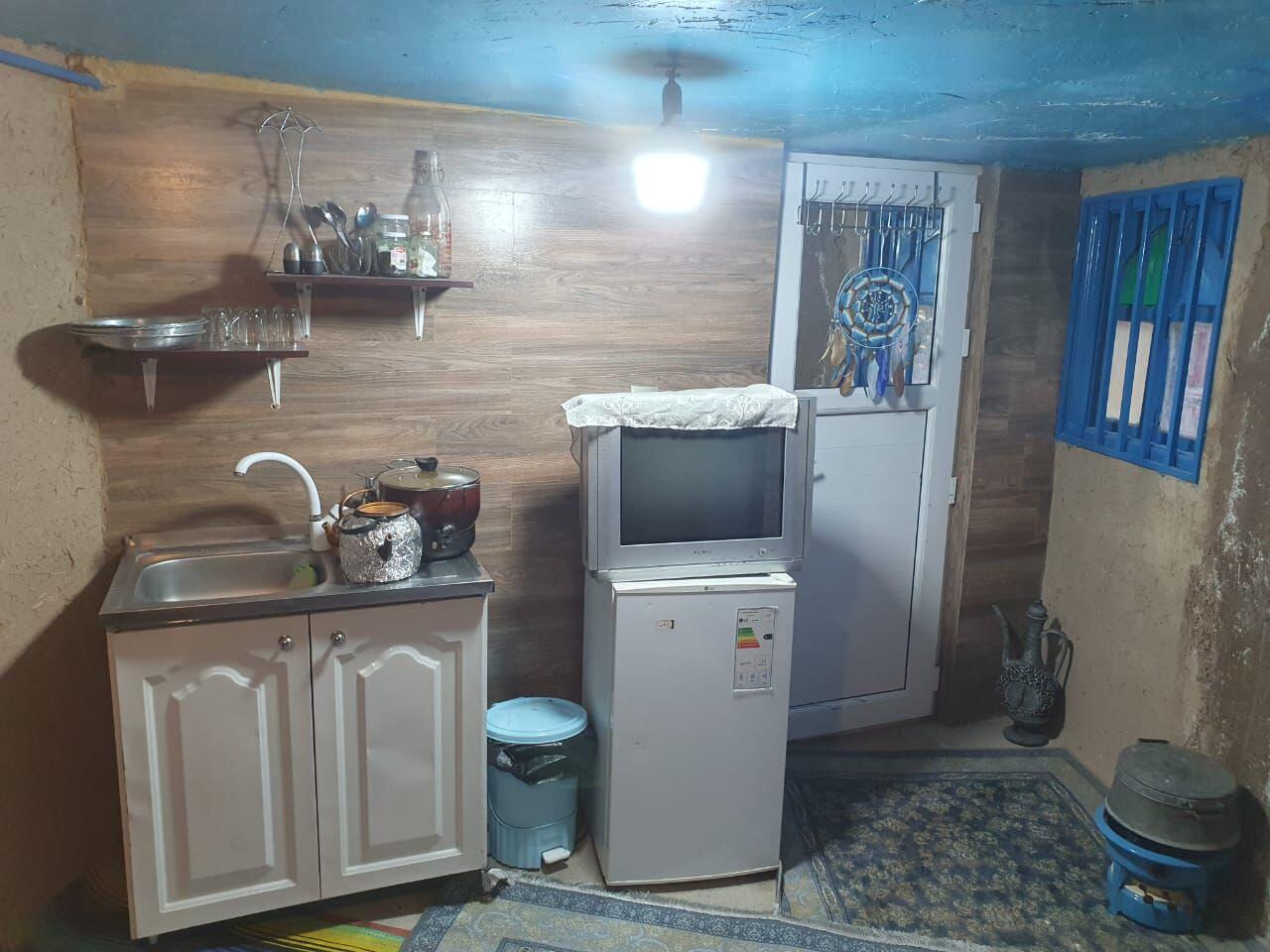 اتاق پذیرایی و آشپزخانه اتاق پذیرایی و آشپزخانه