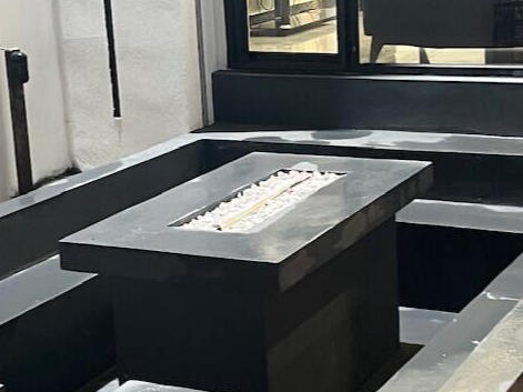 آتشکده داخل حیاط آتشکده داخل حیاط