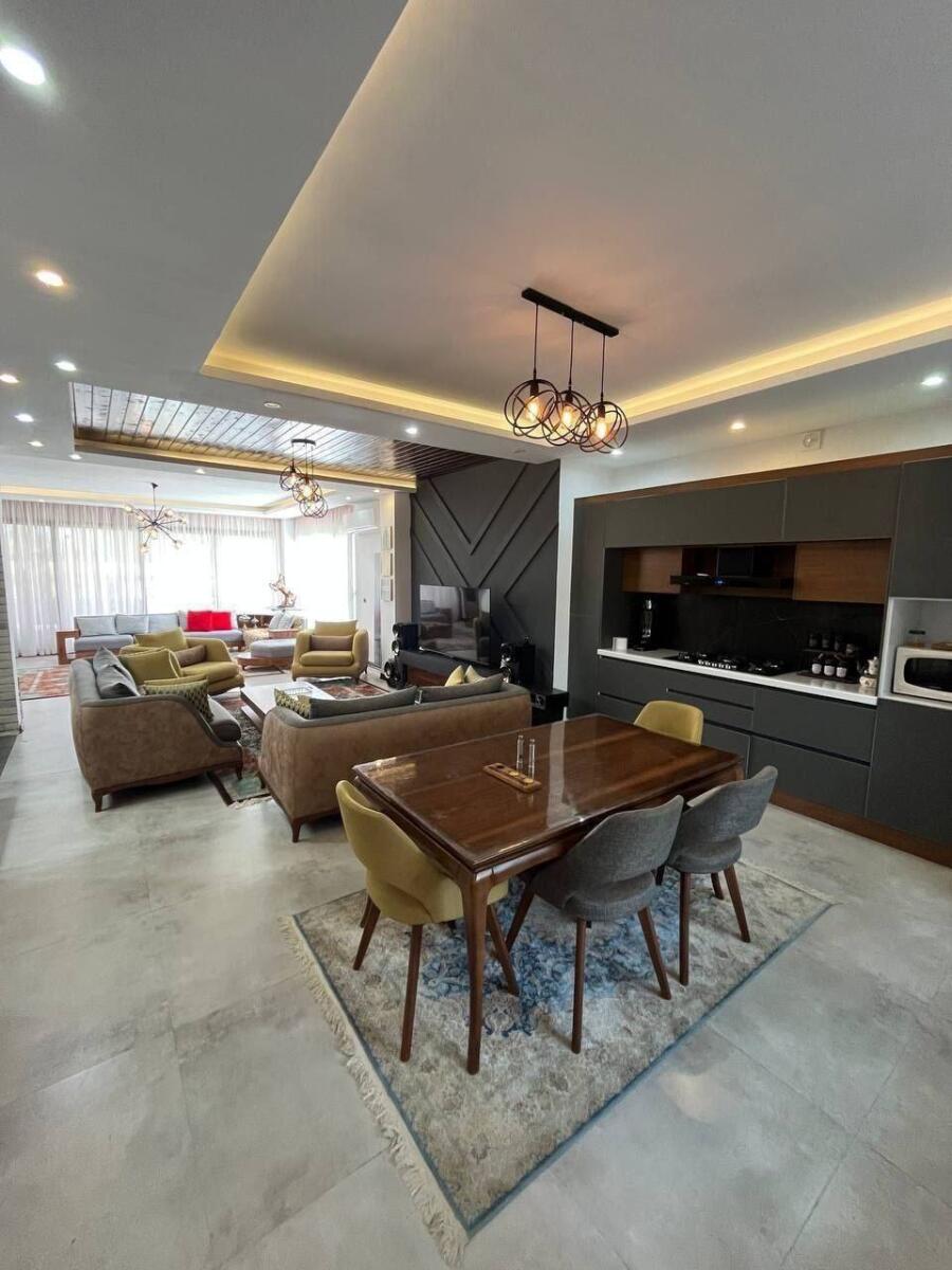 اتاق پذیرایی و آشپزخانه اتاق پذیرایی و آشپزخانه