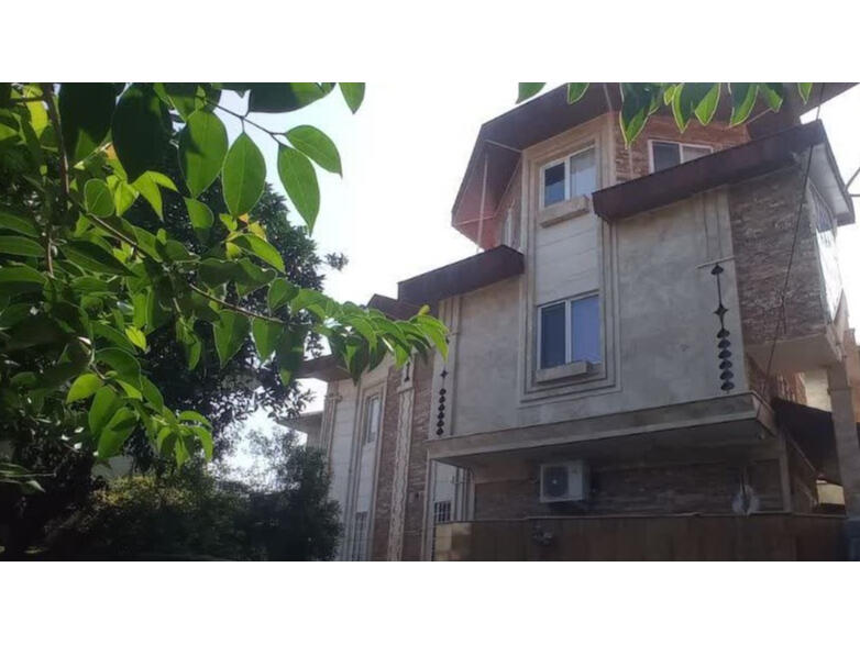 نمای تمام سنگ ویلای تریبلکس