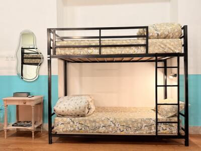 بومگردی الف (اتاق اشتراکی دختران)