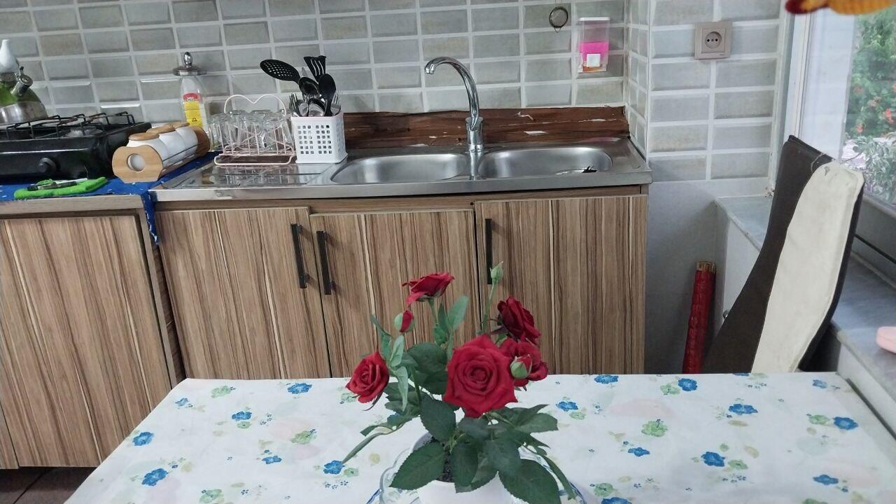 اتاق پذیرایی و آشپزخانه اتاق پذیرایی و آشپزخانه