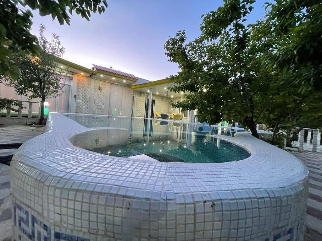 استخر استخر