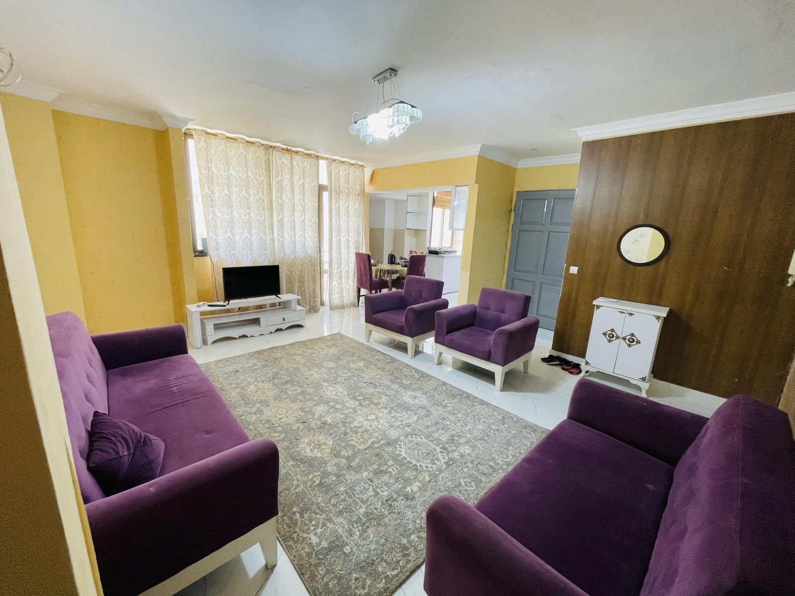 اتاق پذیرایی و آشپزخانه اتاق پذیرایی و آشپزخانه