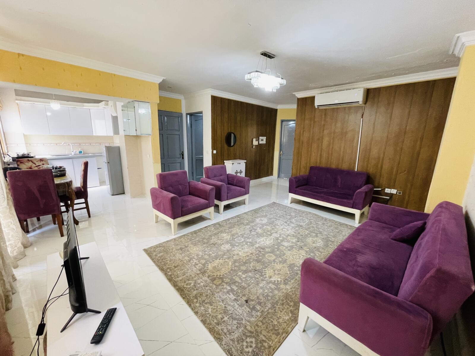 اتاق پذیرایی و آشپزخانه اتاق پذیرایی و آشپزخانه