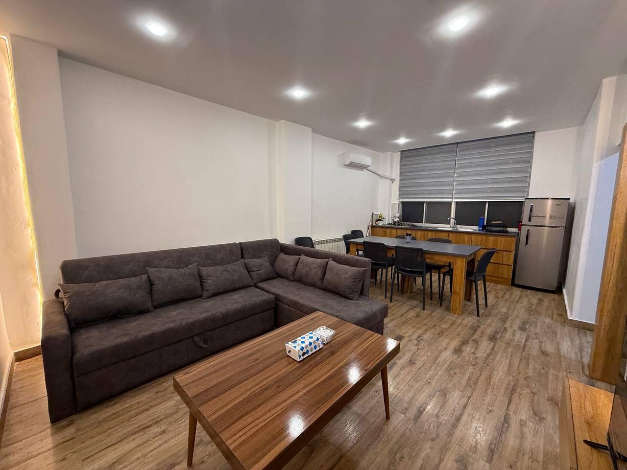 اتاق پذیرایی و آشپزخانه اتاق پذیرایی و آشپزخانه