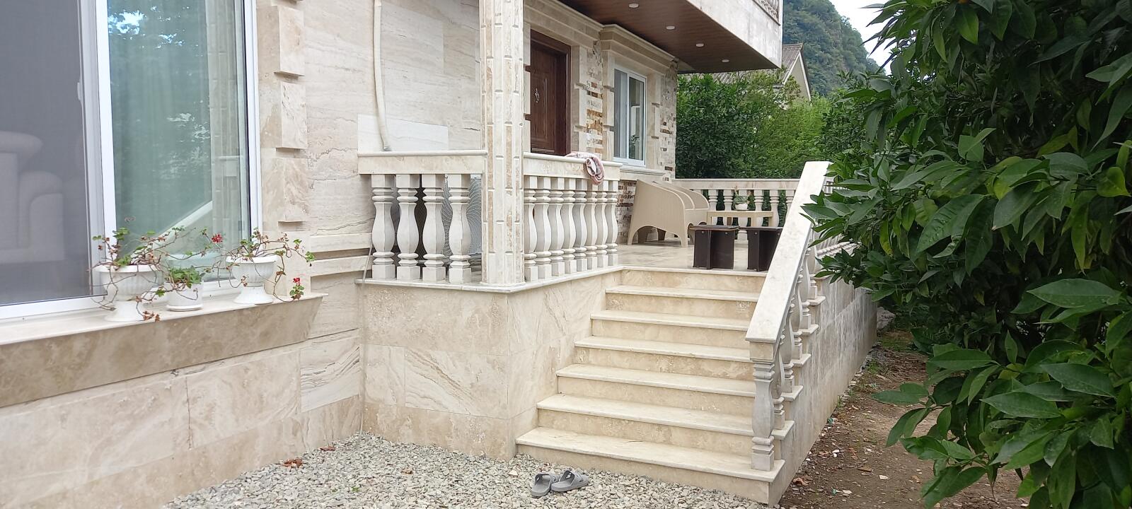 ورودی اقامتگاه ورودی اقامتگاه