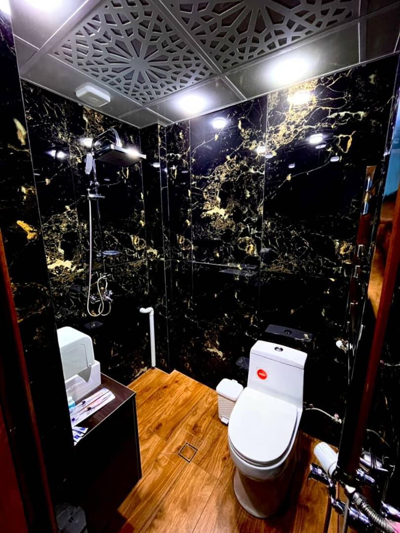 سرویس بهداشتی و حمام سرویس بهداشتی و حمام