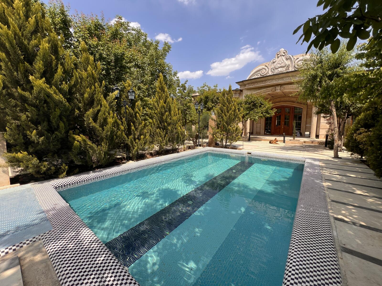 استخر استخر