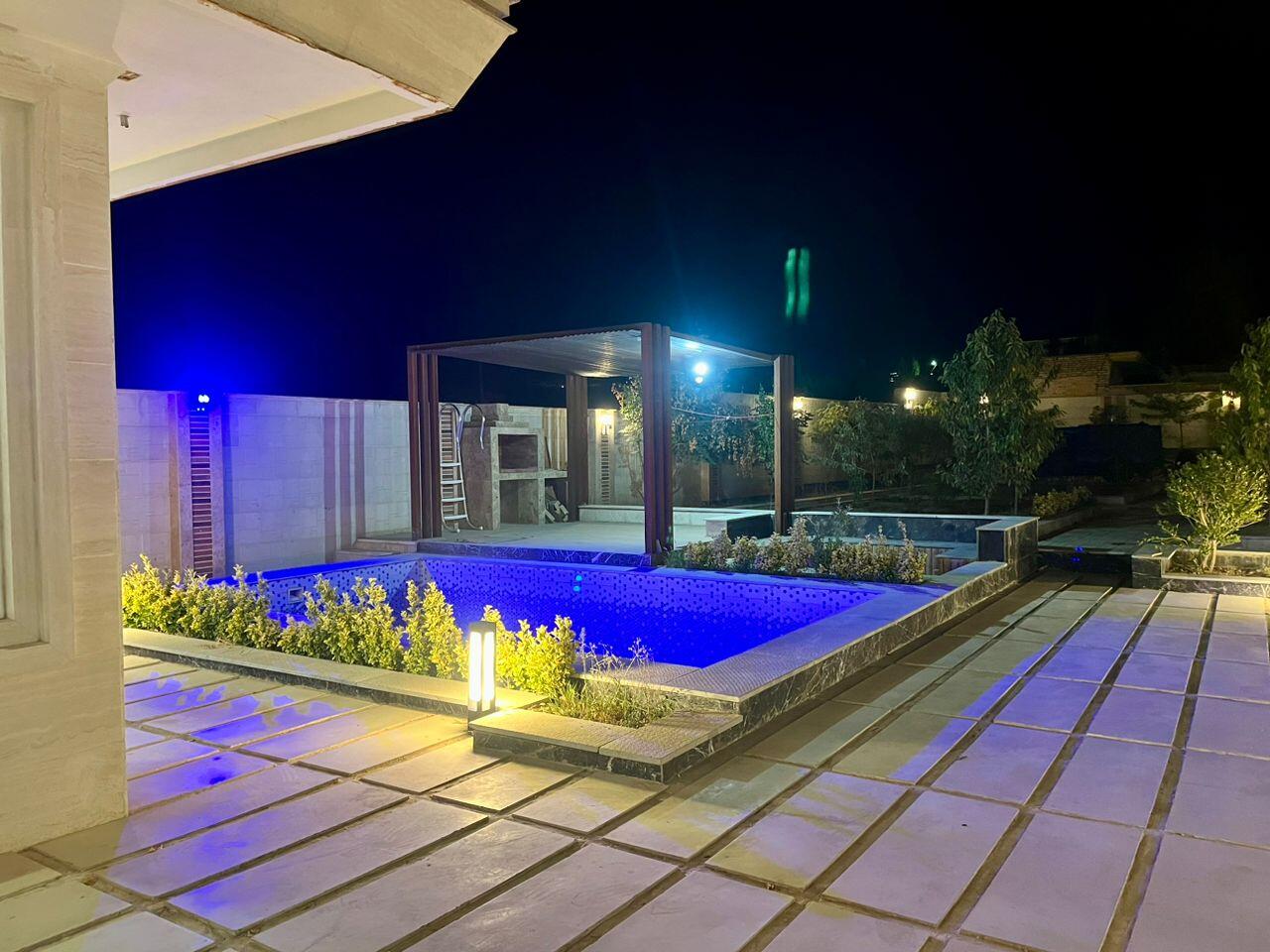 استخر استخر