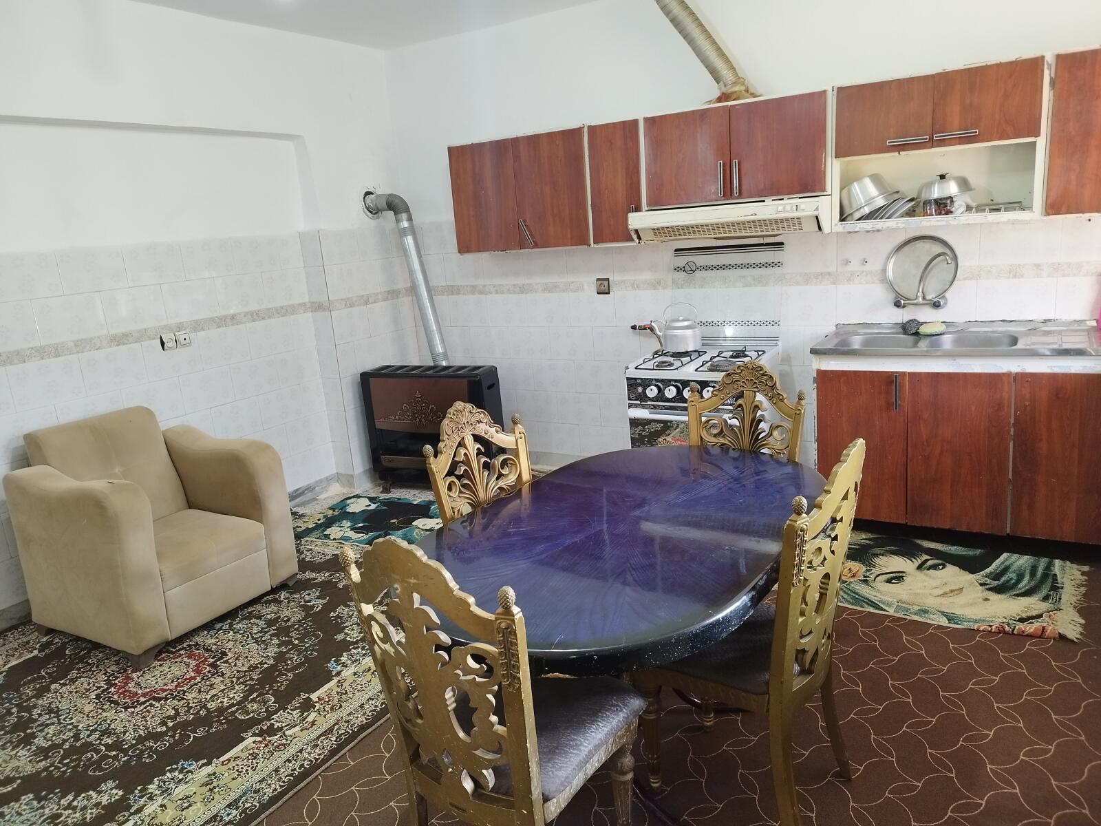 پذیرایی و آشپزخانه پذیرایی و آشپزخانه