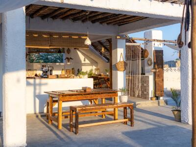 "اتاق لارک" بومگردی کلوکا