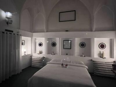 "فضای میان و افزون" خانه ی محیط