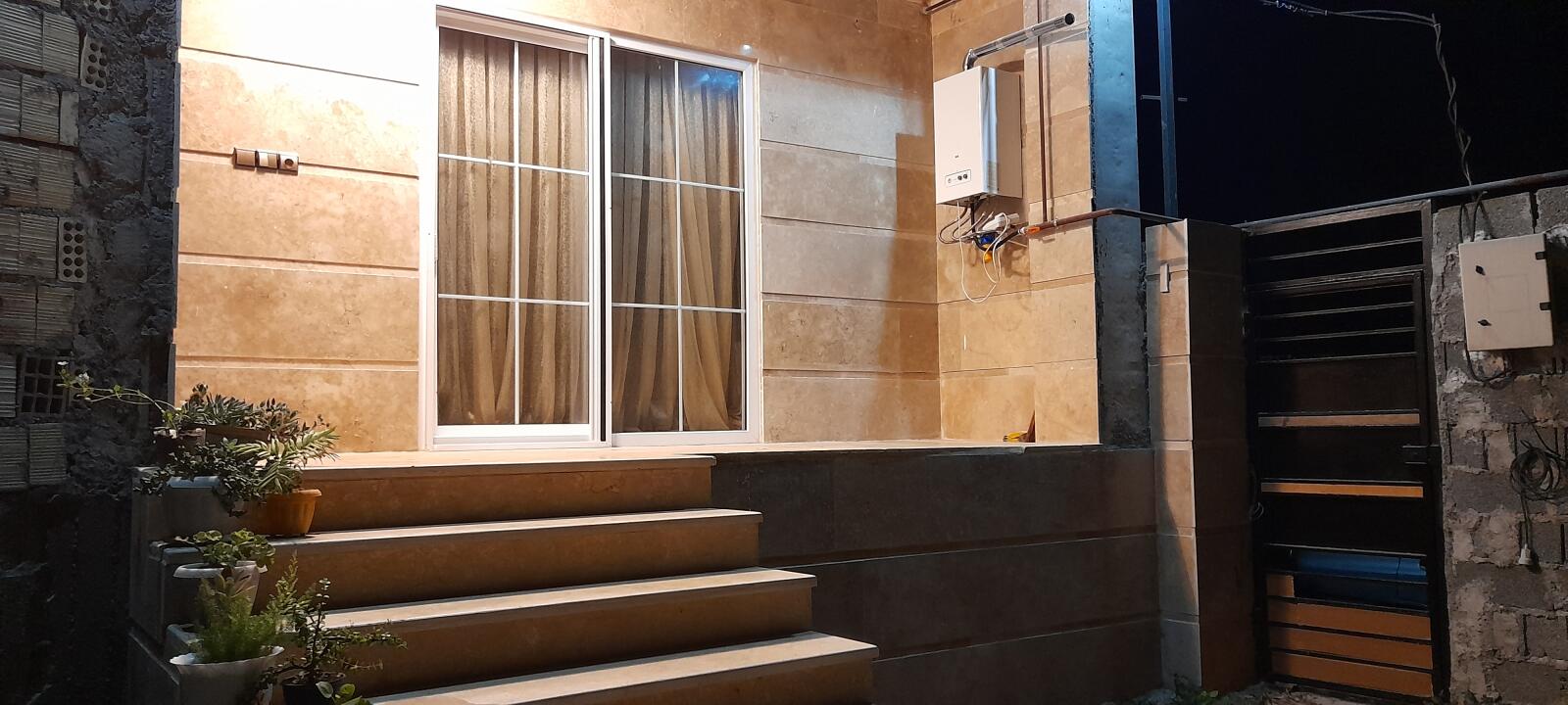 ورودی اقامتگاه