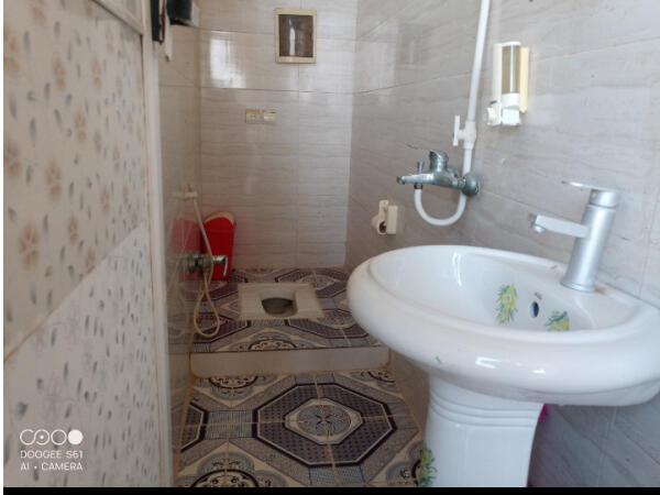 سرویس بهداشتی و حمام مشترک