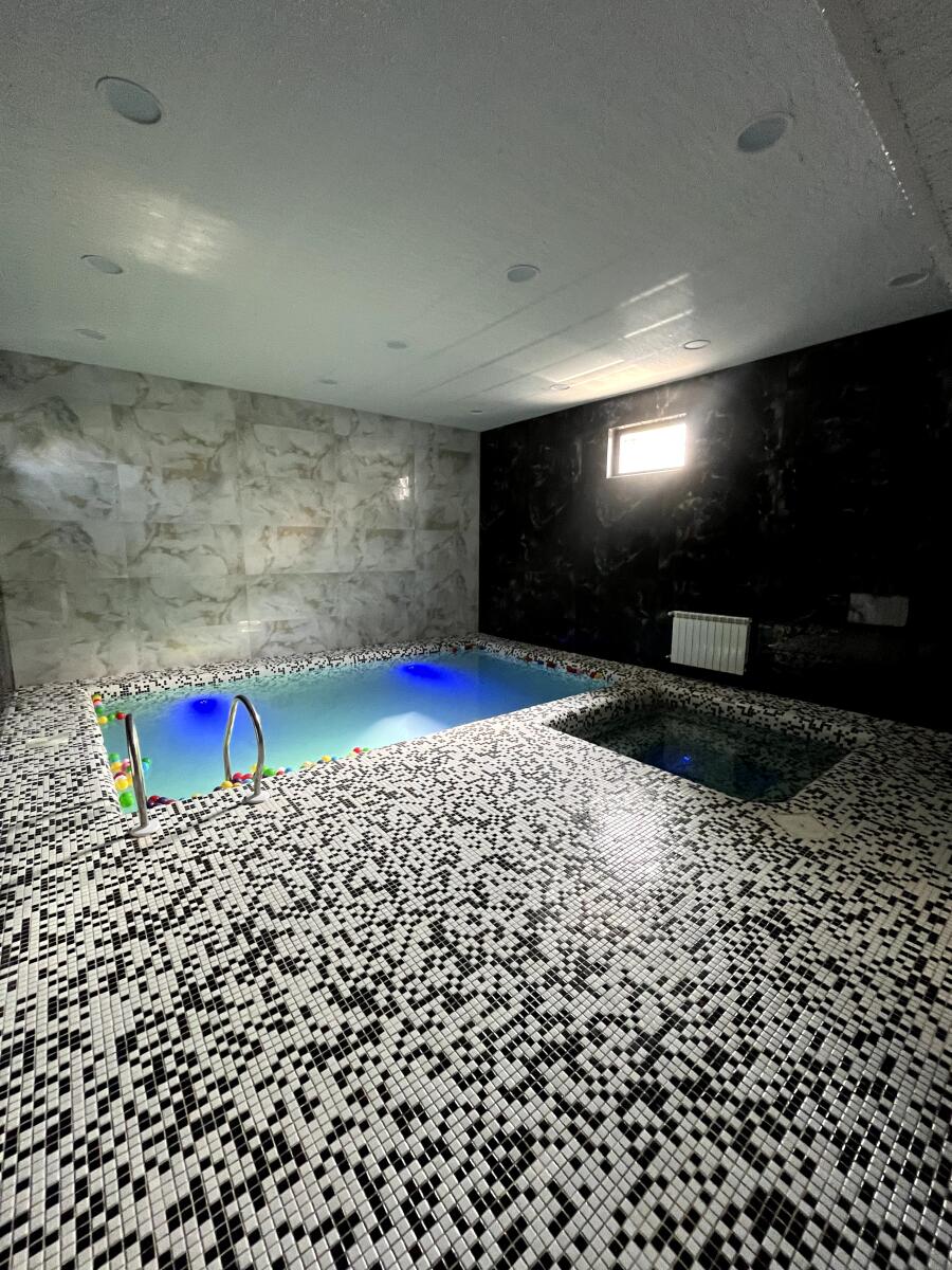 استخر و جکوزی استخر و جکوزی